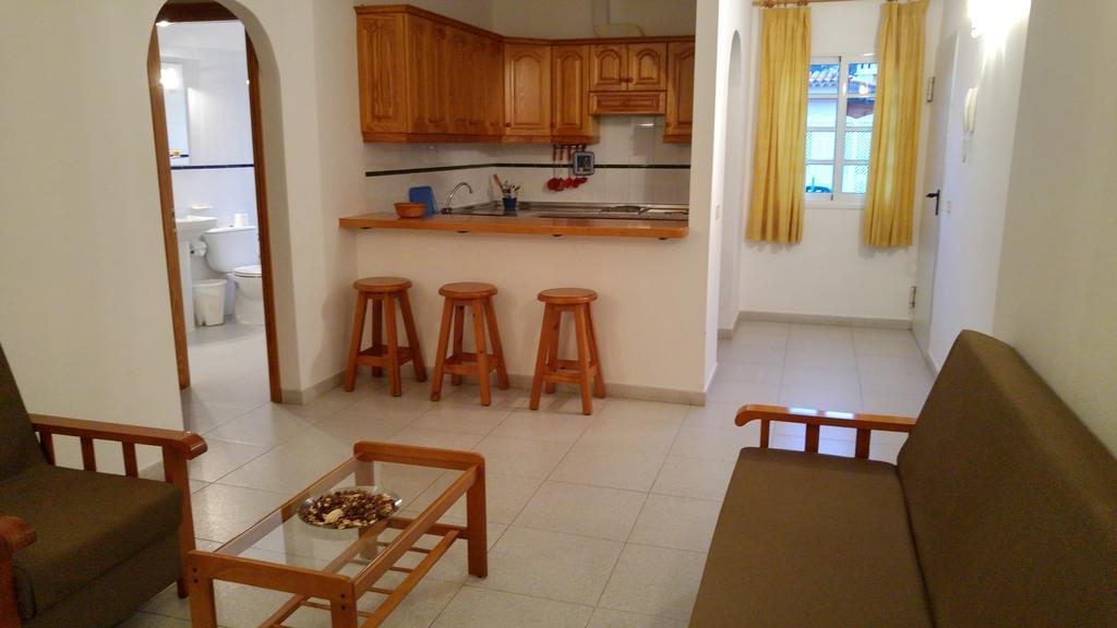 Apartamentos Martell 플라야 데 산티아고 외부 사진